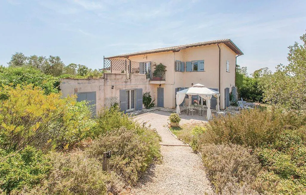 Casale Cacciata Grande Elisa Daire Pescia Romana İtalya